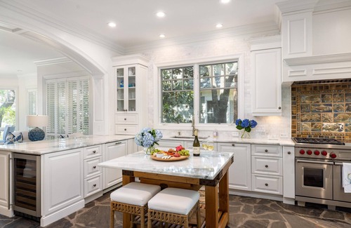 Vanderhorst Plantation House | Kiawah Riverfront Home with Private Dock + Pool and Spa