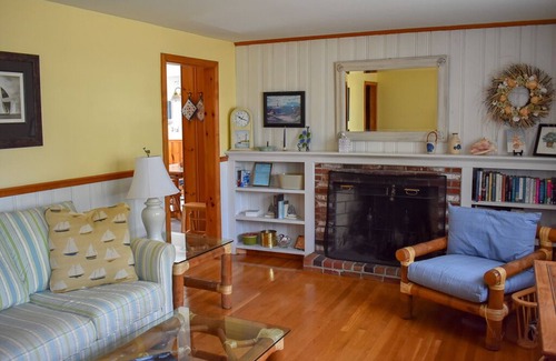 Dennis Port House | Kibby 78- Ranch home with central ac, less than a 2 minute drive to sandy beach