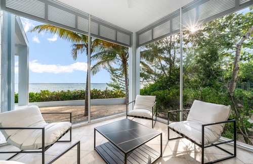 Bodden Town House | Kiboko