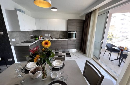 St. Paul's Bay Apartment | Kick back and relax in this calm, stylish space