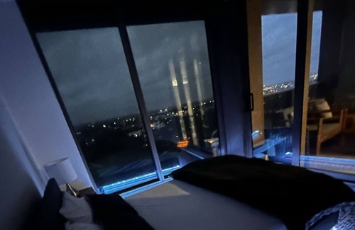 Parramatta Apartment | Kickback water view apartment in Parra’s new CBD with ferry boat outside