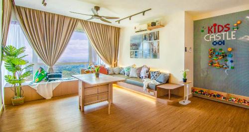 Medini Apartment | KidsCastle Signature JB Legoland - Muji Family Slide