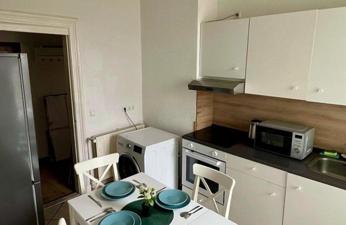 Neumuenster House | Kieler Straße 73 W2 - 3 bedrooms with 2 bathrooms