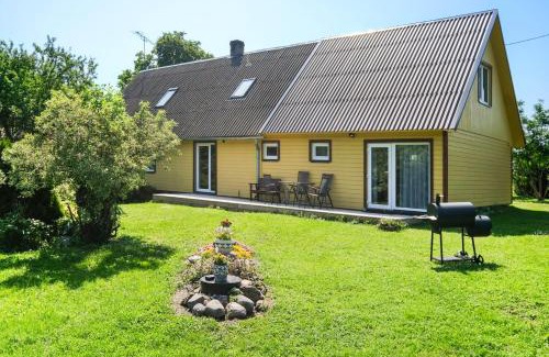 Kihnu Parish House | Kihnu Annika Kodumajutus