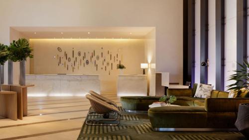 Downtown Miami Resort | Kimpton EPIC Hotel by IHG