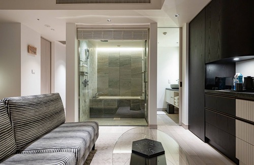 Nishi-Shinjuku Hotel | Kimpton Shinjuku Tokyo by IHG