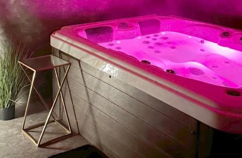 Oyre Bed & Breakfast | Kimy Villa Lunoterie Futuroscope Piscine et Spa