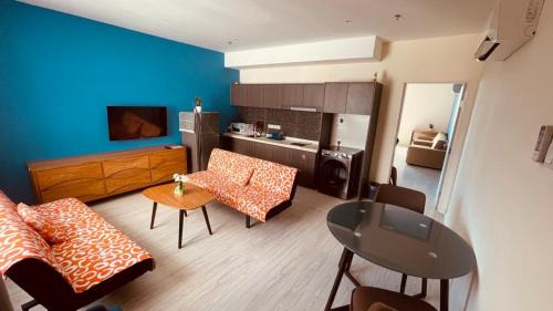 Downtown Kota Kinabalu Hotel | Kinabalu 6ty3 Homestay