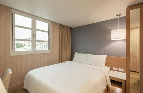 Tainan City Centre Hotel | Kindness Hotel - Tainan Chihkan Tower