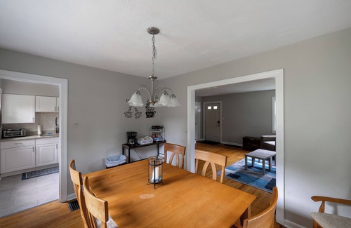 Indianapolis House | King Bed! Cozy Home Minutes from Broad Ripple Ave