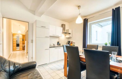 Favoriten Condo | ⍟King bed home, 3 bed rooms⍟ Ideal for big groups