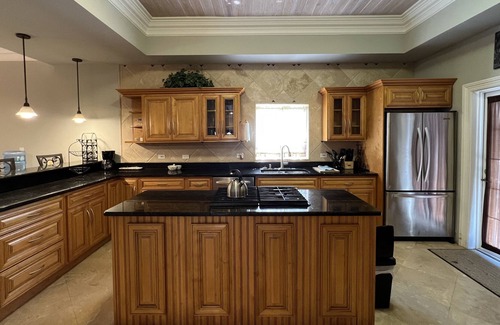 George Town House | KING BED MASTER SUITE- 3 MIN to BEACH... 4B/4B SLICE of PARADISE withCENTRAL AIR