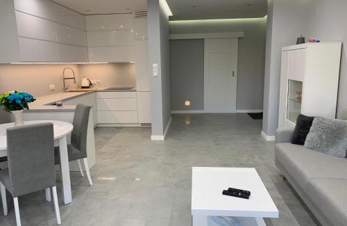 Zaspa Apartment | King Chris