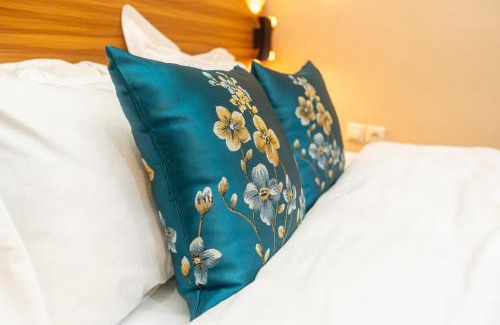 Douala Apartment | King home