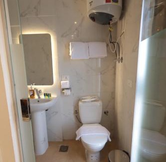 Kafrat al Jabal House | King Khafren View INN