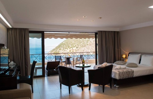 Tolo Hotel | King Minos