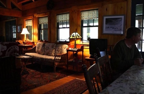 Eaton Cabin | King Pine Ski and Purity Spring Resorts (1) mile South. N.Conway 15 mins. North