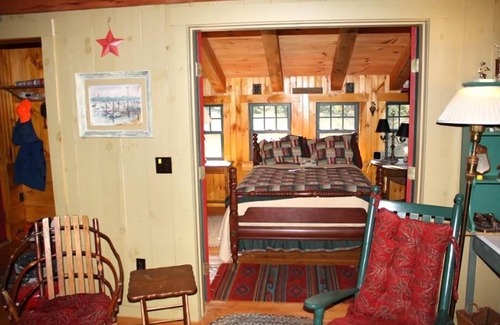 Eaton Cabin | King Pine Ski and Purity Spring Resorts (1) mile South. N.Conway 15 mins. North