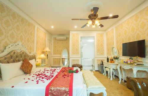 Cau Giay Hotel | King's Hotel Yên Hòa
