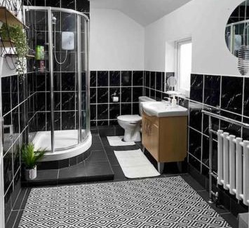 Newark Apartment | King-size bed en- suit, Luxury refurbished home