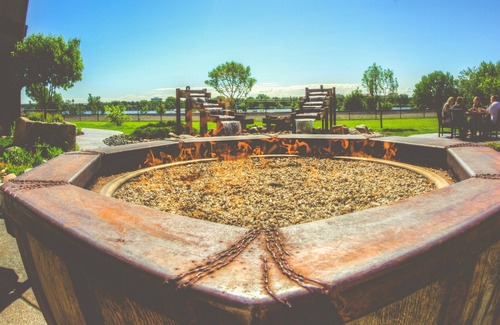 Great Falls Condo | King Suite. Free Breakfast. Indoor Pool & Hot Tub. Walk to the Missouri River.