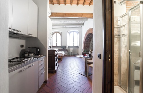 Quartiere di Porta Crucifera Condo | King Suite - Michelangelo