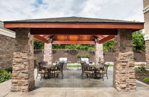 North Wales Condo | King Suite | Pool, Whirlpool access!