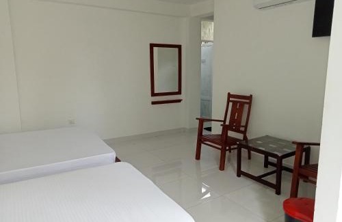 Katugastota Hotel | kingdom gate hotel