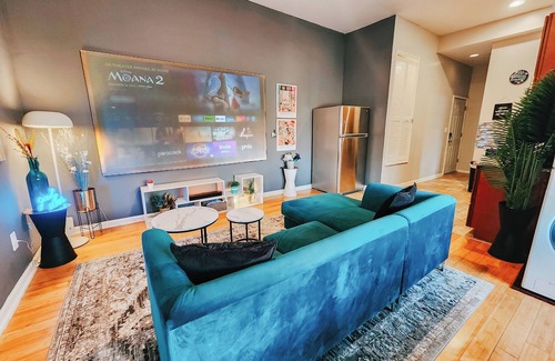 Center City Apartment | KingDreams/King Beds/Sleep 12/120" Projector