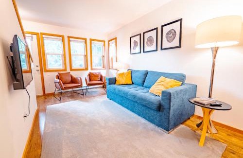 Ucluelet House | Kingfisher, Waterfront Cabin with Inlet with Mountain Views