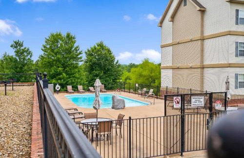 Branson House | Kings Hideaway - Near DT