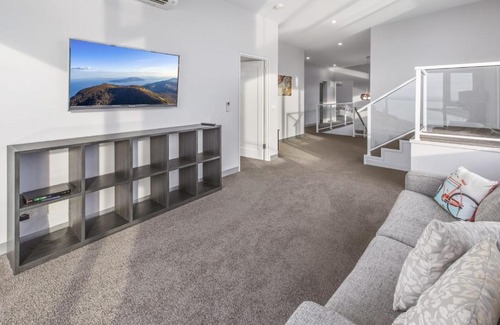 Paynesville House | Kings Landing - Luxury Waterfront and STUNNING views