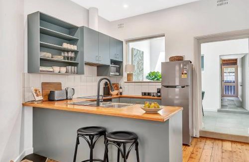 North Adelaide Apartment | 'Kingston Mews' A Perfect Parkside Sanctuary