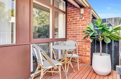North Adelaide Apartment | 'Kingston Mews' A Perfect Parkside Sanctuary