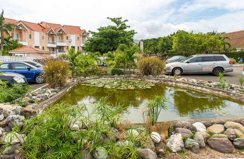 Barbican Apartment | Kingston Most Centrally Located Two Bdrm