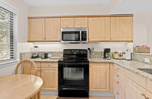 Arcadian Shores Villa | Kingston WHP 22B 1st floor Villa w/pool/beach