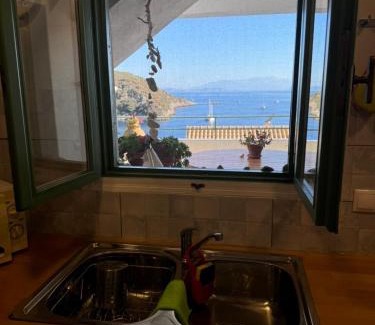 Kioni House | Kioni - Andriana's House