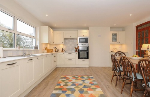 Saint Kew Cottage | KIRLAND, pet friendly, character holiday cottage in St Kew Highway