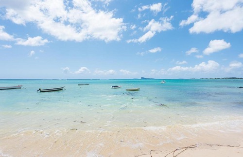 Pointe aux Canonniers Apartment | Kisana Residence - Studio with spacious balcony shared pool garden