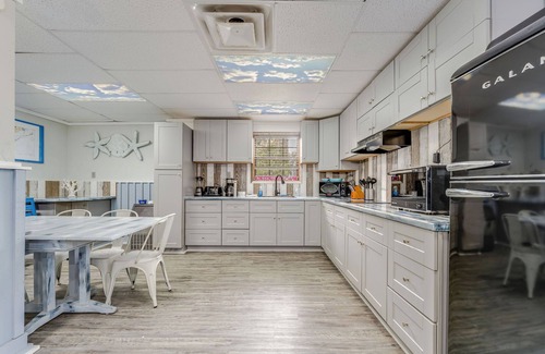 St. George Island House | Kissed by the Bay, Managed by ISLAND GURL OASIS