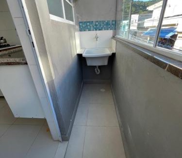 Jardim Virginia Apartment | Kit net completa na Praia da Enseada