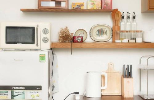 District 3 House | KitchenStay with Big Windows & River View