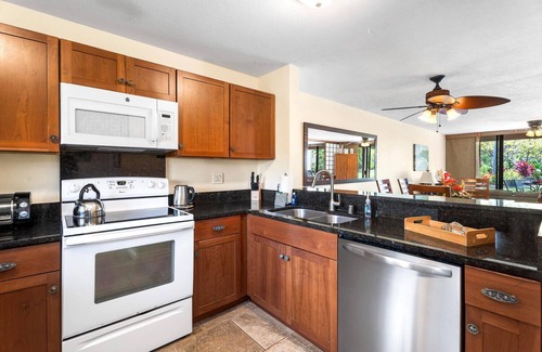 Kahaluu Bay Condo | Kksr#7-103 Ground Floor, Garden/Golf Course Views, Beautifully Remodeled