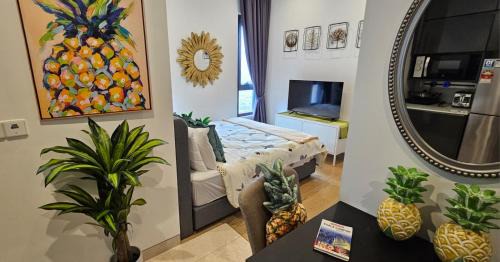 Pudu Apartment | KL Bukit Bintang Condos with an Infinity Pool, Gym and Panoramic Views by Asian Cajun Vacations