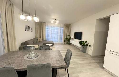 Dunajska Luzna House | Klimatizovaný Apartmánový dom s vírivkou, 9A