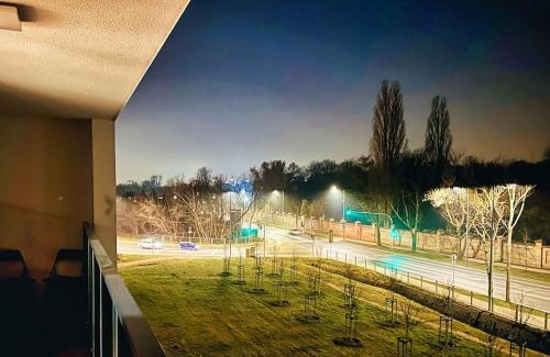 Targowek Apartment | Klimatyczna Hotelowa Kawalerka