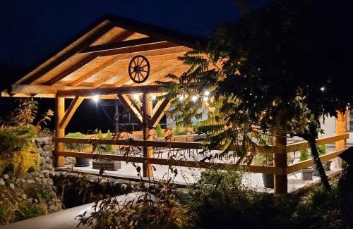 Dobryszyce Resort | Klimatyczne Domki - Całoroczne