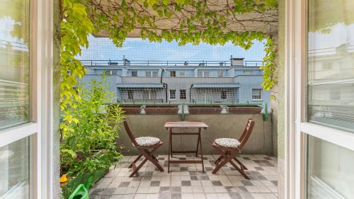 Pradnik Bialy Apartment | Kluczborska Chic Studio by BookingHost