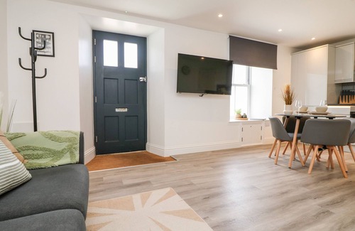 Camborne Cottage | KLYSA, pet friendly, character holiday cottage in Camborne