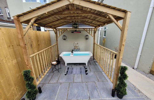 Camborne Cottage | KLYSA, pet friendly, character holiday cottage in Camborne